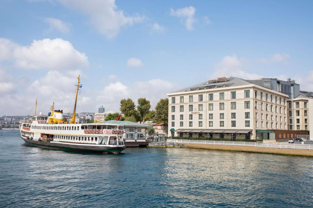 Shangri-La Bosphorus Istanbul Transfer Rehberi: İstanbul Havalimanı ve Sabiha Gökçen Ulaşım
